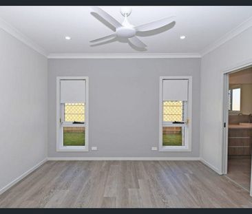 Stylish Home in a very sought after area - Photo 5