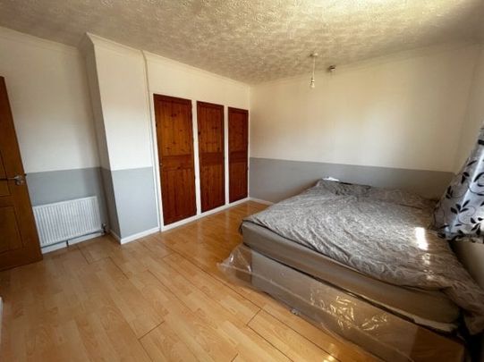 Founder Close, CV4, Property for rent - Photo 1