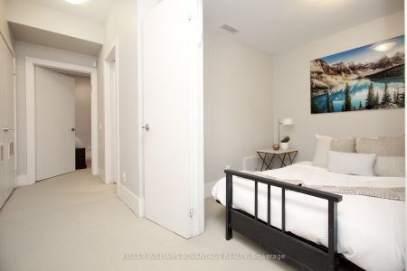 Condo Townhouse For Lease | C8132760 - Photo 4