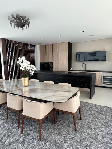 House in Nueva Andalucía, Costa del Sol - Photo 5