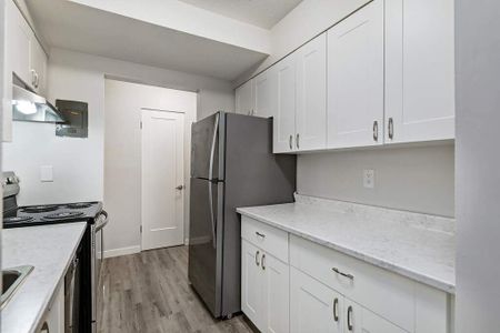 2 Bedroom - Photo 3