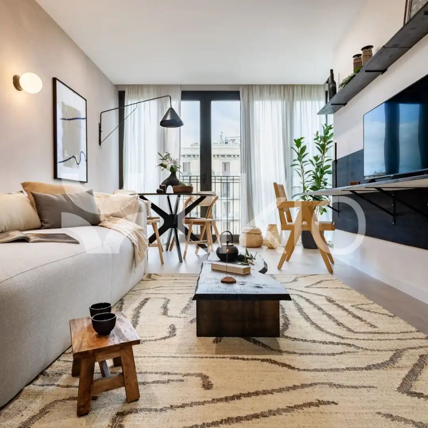 Apartamento de alquiler en Carrer de València, Sagrada Família - Foto 1