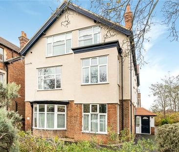 *Includes GAS & ELECTRIC* Spacious and well presented three bedroom... - Photo 2