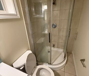 For Lease - 89 Cartier Crescent Unit# Basement-Main Bedroom, Richmo... - Photo 6