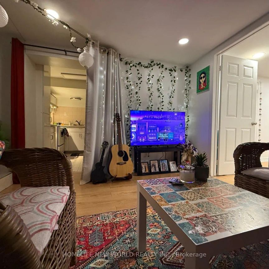 20 Castlebury Crescent N #Basement - Photo 1