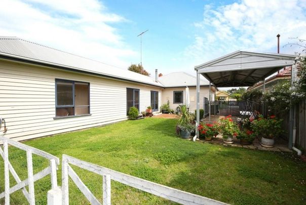 9 Helen Street, East Geelong - Photo 1