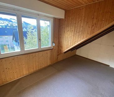 Dachwohnung an ruhiger, grüner Lage im schönen Malters - Photo 1