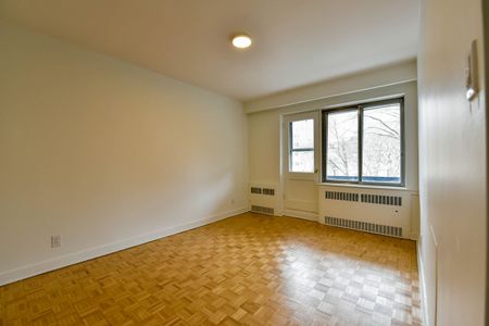 3555 Cote-des-Neiges Road - Photo 5