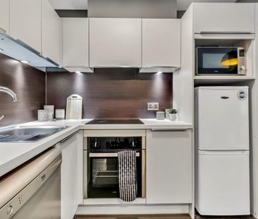 1 bedroom private hall to rent - Photo 5