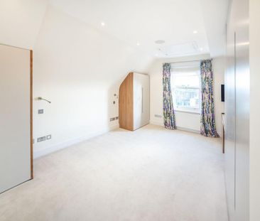 3 bedroom flat to rent - Photo 1