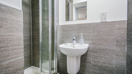 Flat 1, 51 Alton Road - Photo 2