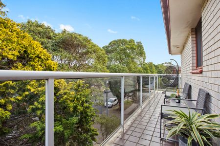 7/82 Oliver Street, Freshwater. - Photo 4