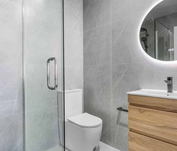 Mount Albert Gem: Spacious 3-Bedroom Townhouse with Garage - Photo 2