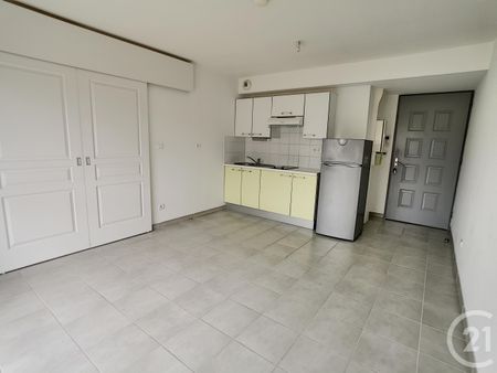 Location Appartement 2 pièces 34m² ST JULIEN LES VILLAS 10800 - Photo 5