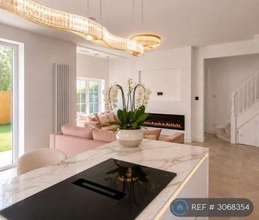 3 bedroom detached house to rent - Photo 4
