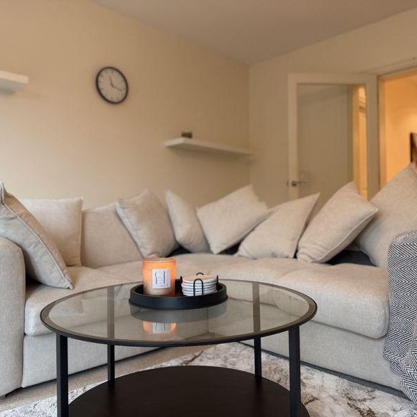 2 bedroom property to rent - Photo 1