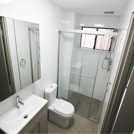 Spacious studio apartment for lease - Photo 4