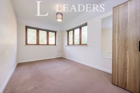1 bedroom bungalow to rent Newport Road, Willen, Milton Keynes, Buckinghamshire, MK15 - Photo 3