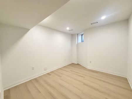 36 Brunswick Avenue apartment — Toronto, ON (3-Bedroom) - 3 Bedroom - Photo 2