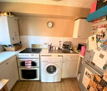 1 bedroom flat to rent - Photo 3