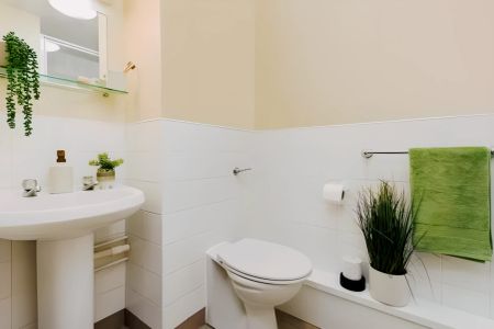 Premium Ensuite - Photo 5