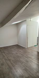 Location Appartement 1 pièce 16m² CAHORS 46000 - Photo 4