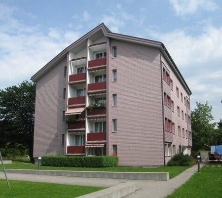 Attractive apartment near the train station - Photo 3