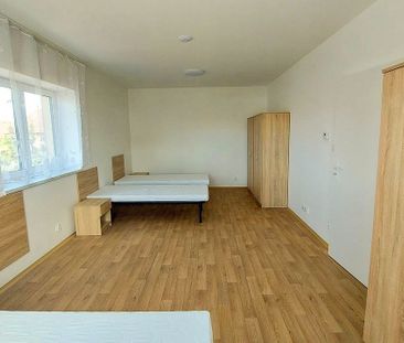 Pronájem bytu 1+1 50 m² - Fotografie 4