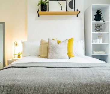 1 bedroom in a house share to rent - Photo 2