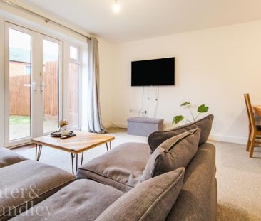 2 bedroom terraced house to rent - Photo 1