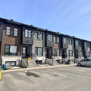 Maisons de ville à louer à Saint-Jacques - Photo 2