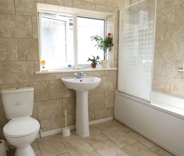 2 bedroom flat share to rent - Photo 4