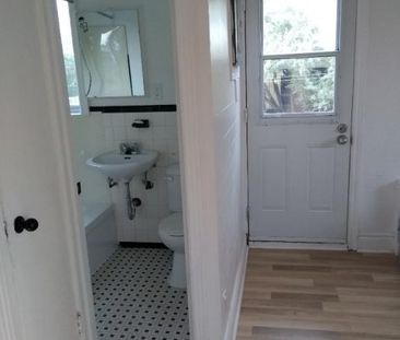 2 1/2 à louer, LIBRE le 1er MAI, Rosemont/Petite-Patrie - Photo 2