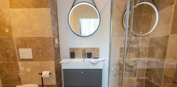 Suite 123 - Photo 2