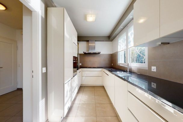 Exceptional property, detached house with beautiful plot! - Foto 1