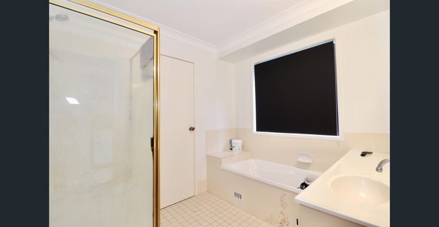 "Charming Hinchinbrook Home for Rent: Discover the Perfect Balance of Comfort and Convenience!" - Photo 1