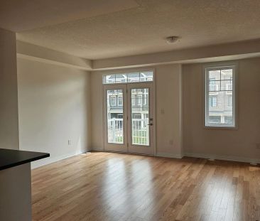 Condo Townhouse For Lease | X9284285 - Photo 6