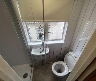 Studio to rent - Photo 6