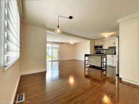 For Lease - 6 Highbrook Street, Kitchener, Ontario - Photo 5