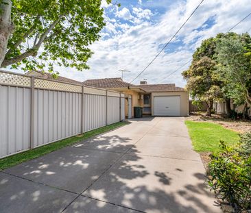 Coastal Charm and Everyday Comfort in Port Noarlunga South - Photo 5