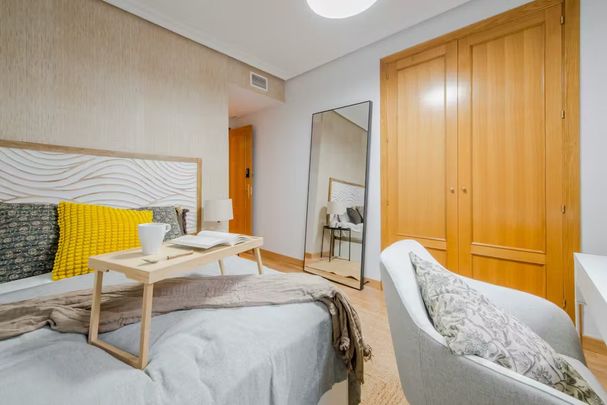 Calle Estrella Hadar, Madrid, Community of Madrid 28045 - Foto 1