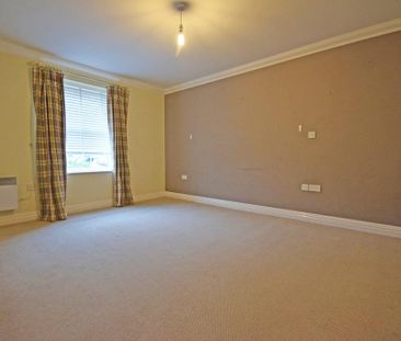4 bedroom flat to rent - Photo 3