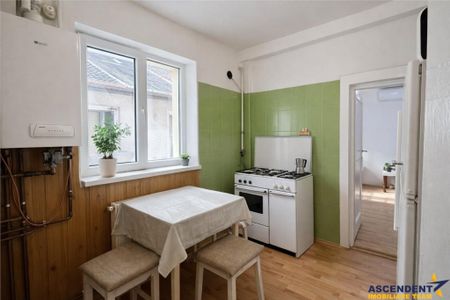 FILM Tur 3D!Casa cu 4 camere si curte, Central, Targu Mures. - Fotografie 3