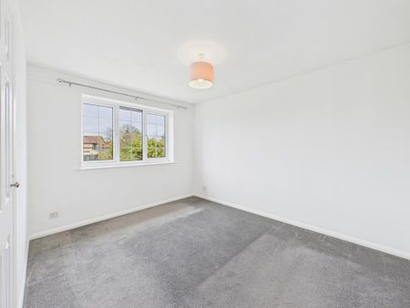 3 bedroom detached house to rent - Photo 4