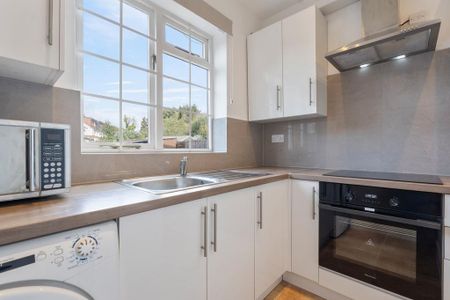 1 bedroom apartment to rent - Photo 2