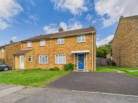2 bedroom semi-detached house to rent - Photo 3