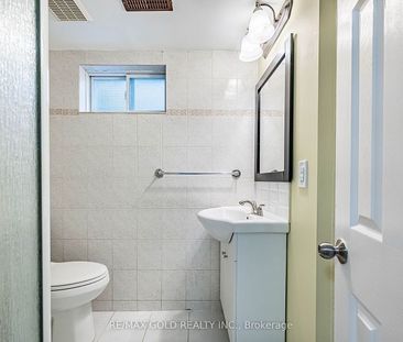 For Lease - 179 Elizabeth Street, Brampton, Ontario - Photo 4