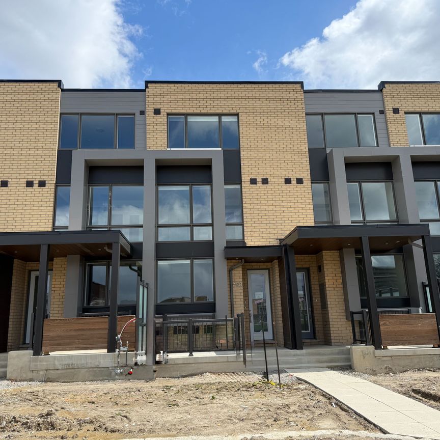 For Lease - 420 Lawrence Heights Way, Toronto, Ontario - Photo 1