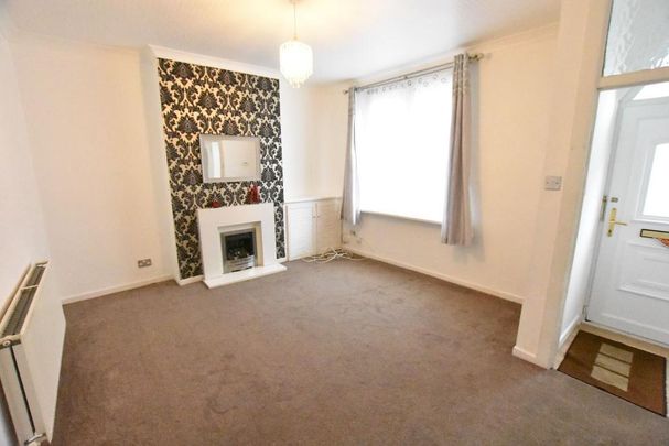 3 bedroom terraced house to rent - Photo 1