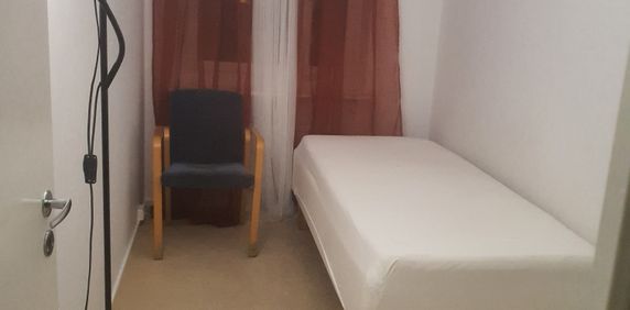 Höders väg, Norsborg - Photo 2